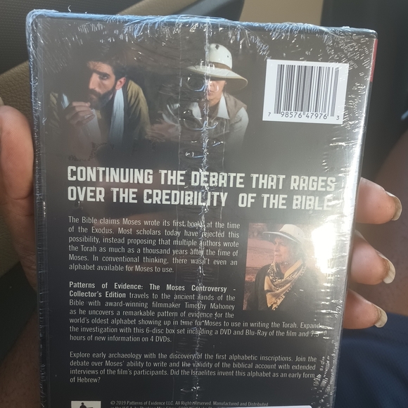 Patterns of Evidence: The Moses Controversy Collectors Edition Blu-ray & 5 DVDS - Picture 2 of 2
